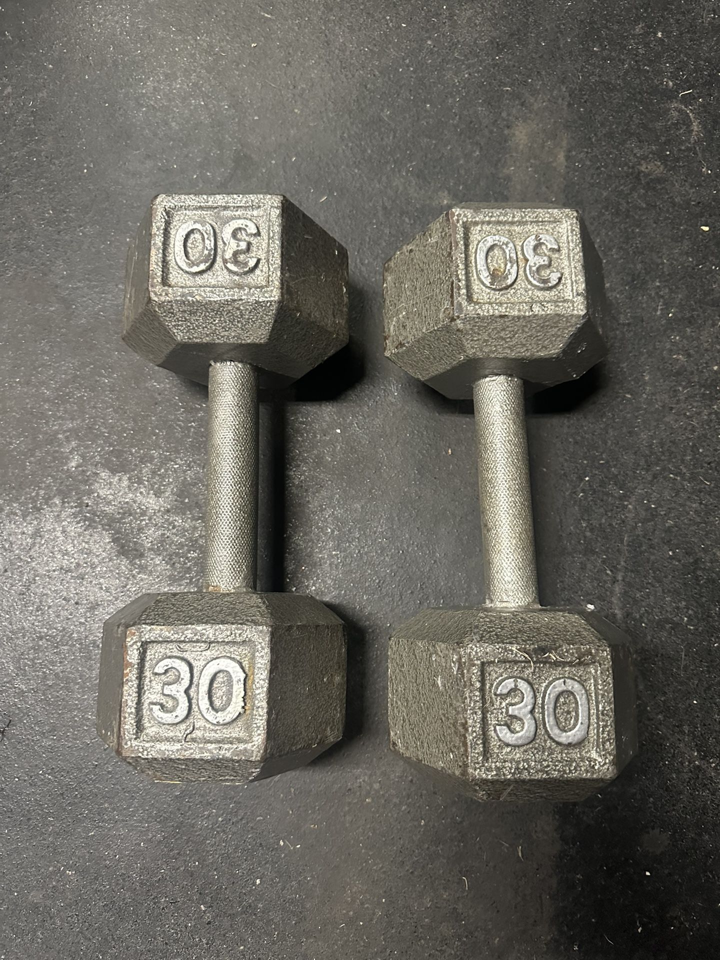 30 Pounds Dumbbells 