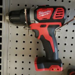 New Milwaukee M18 2606-20 Cordless Compact Drill 1/2" Driver Metal Gear 18 Volt