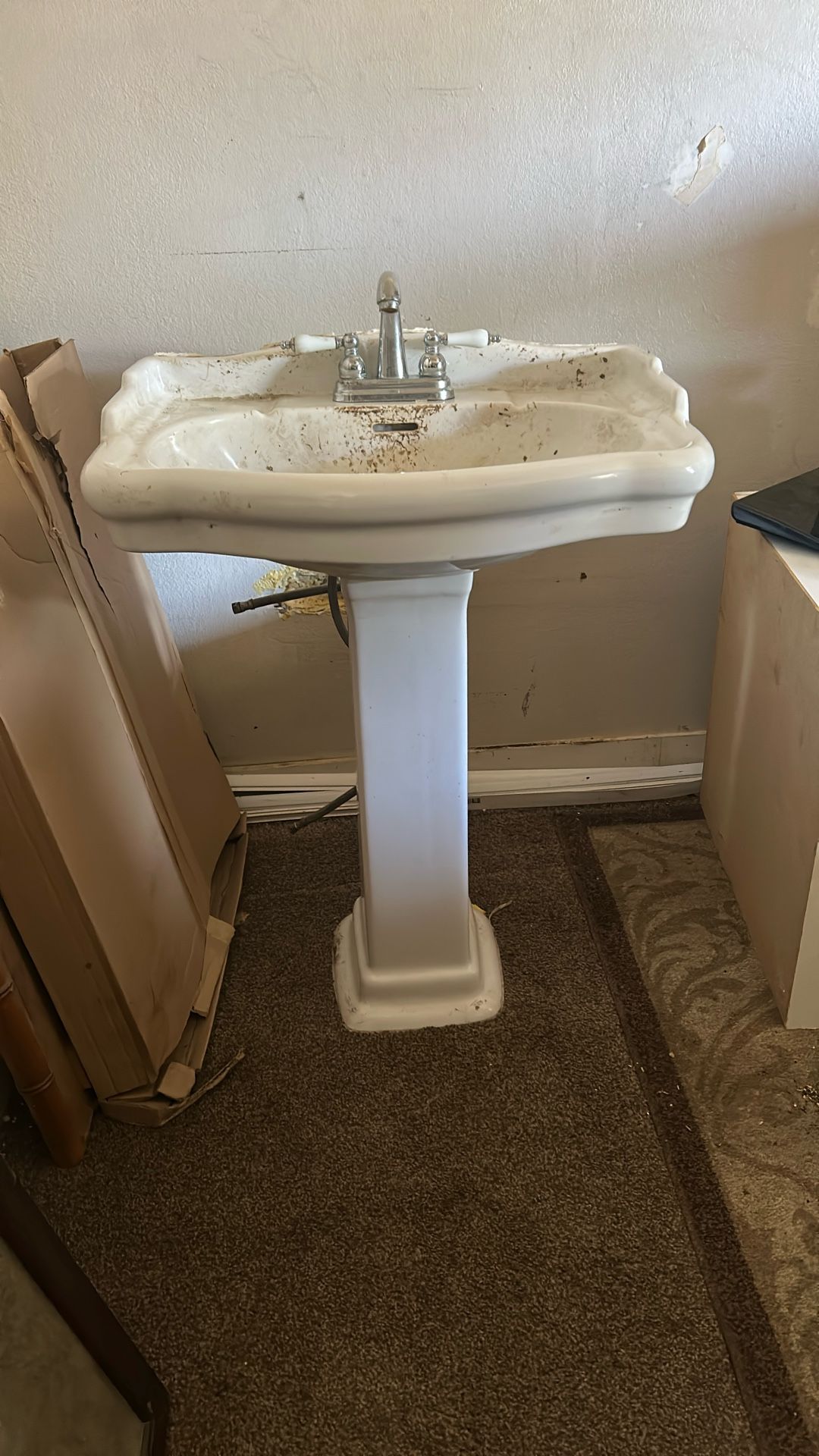 Bathroom sink