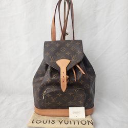 Auth Louis Vuitton Monogram Montsouris Backpack MM