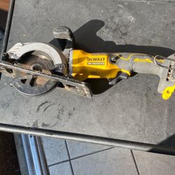 Atomic 20v Max Circular Saw