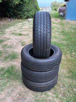 Yokohama set of 4 tires 225/60R17