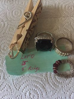 Lot D 4 rings for 15.00