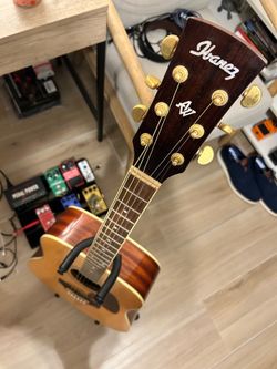 Ibanez AW100 Guitar