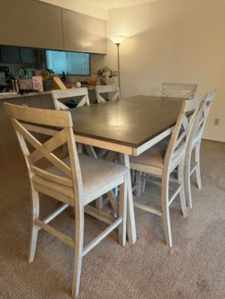 Dinning room table 6 chairs