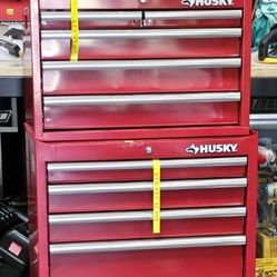 ROLLING TOOL CHEST 