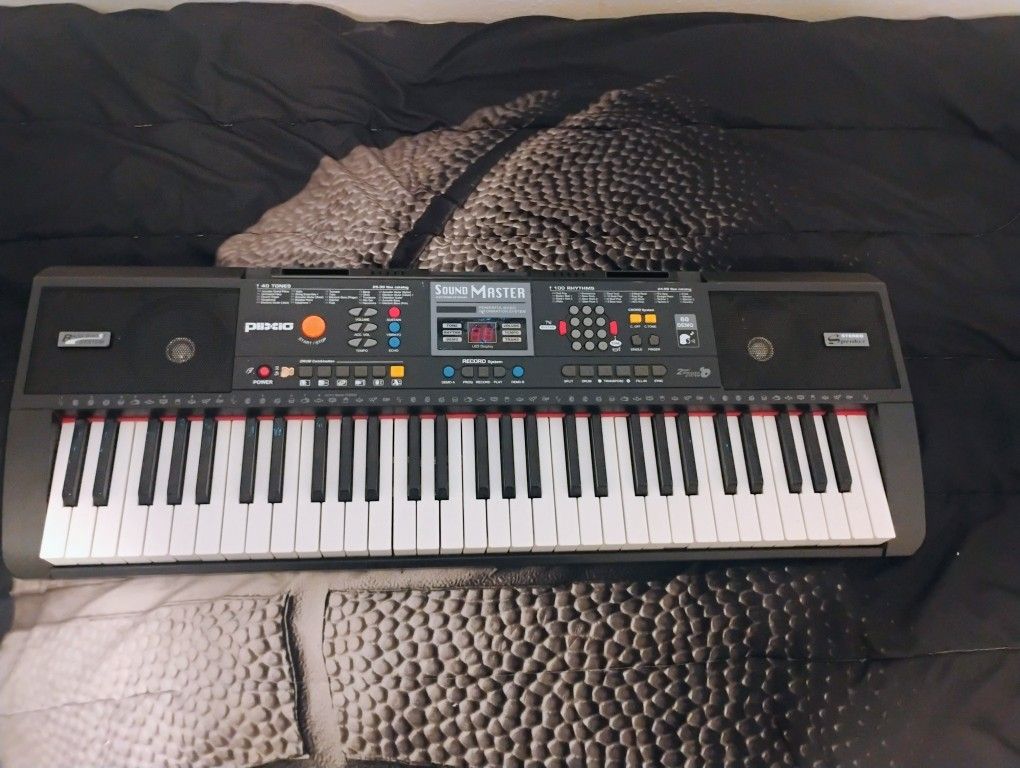 Keyboard, Great For Starter Players In My Opinion 