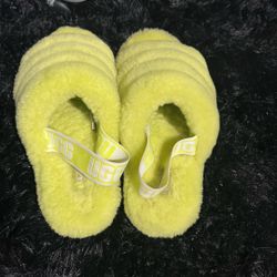 Uggs Slippers 