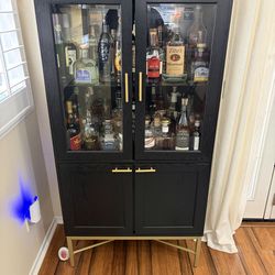 Bar cabinet