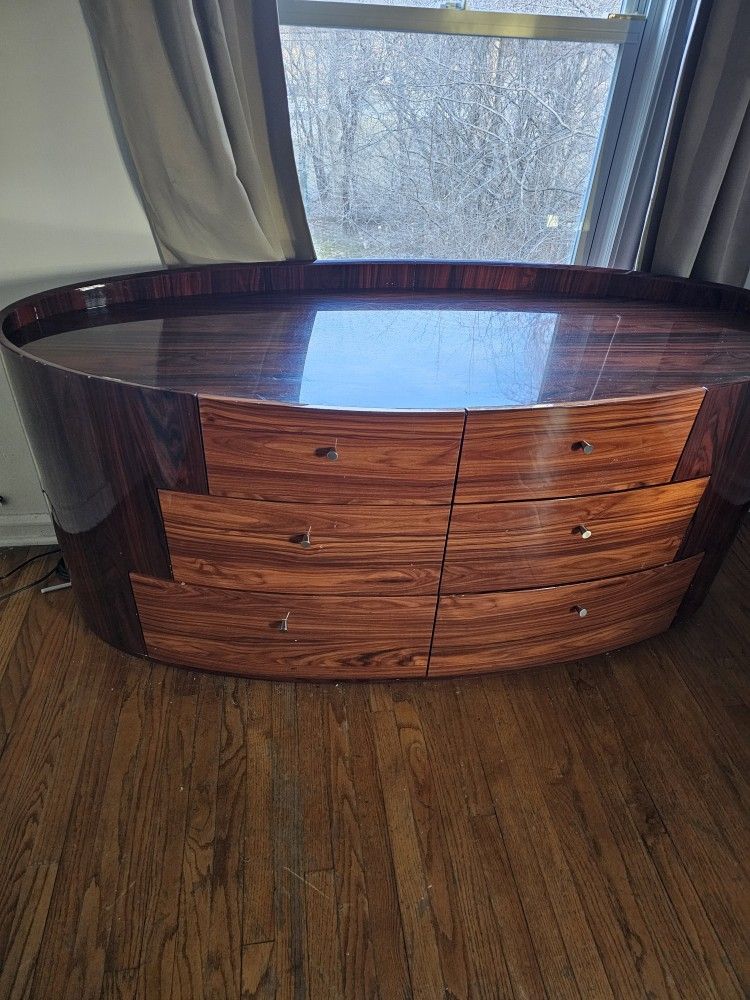 Dresser Set With Mirror And Nightstands