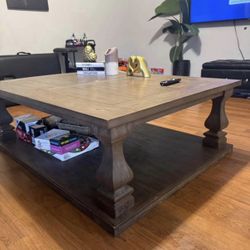 Large wooden coffe table