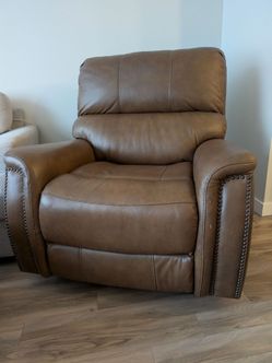 Power recliner with power headrest and usb