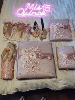 Quinceñera accessories