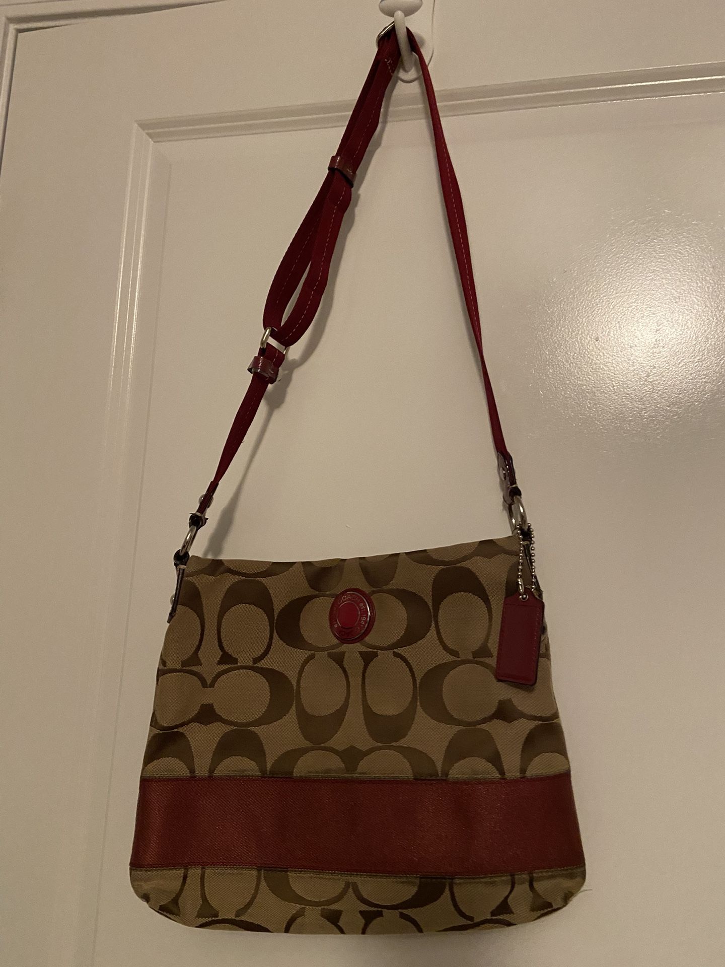 Coach Hand Bag Likes New