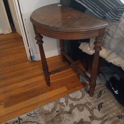 Vintage 3 Legged Half Moon Table