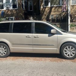 2013 Chrysler Town & Country