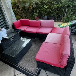Free outdoor sectional with table