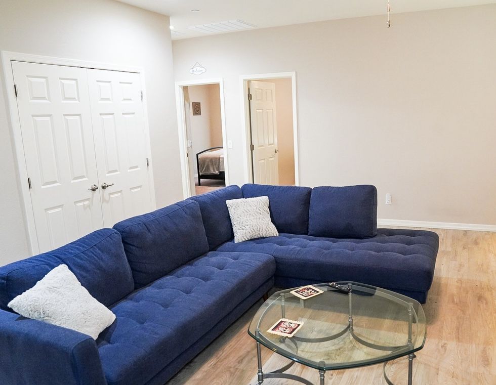 Living Room Sofa W/ Chaise