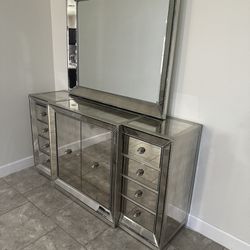 Modern Glass Drawer With Mirror 