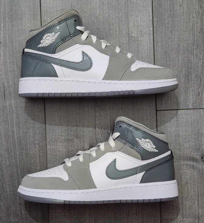π₯ Nike Air Jordan 1 Mid SE GS Cool Grey HF3193-100 Youth Sizes π