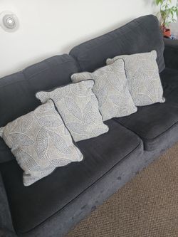 Couch pillows ** in Cicero