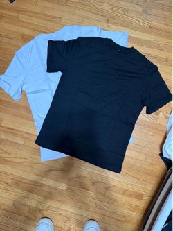 Blank white and black 100% cotton tshirts