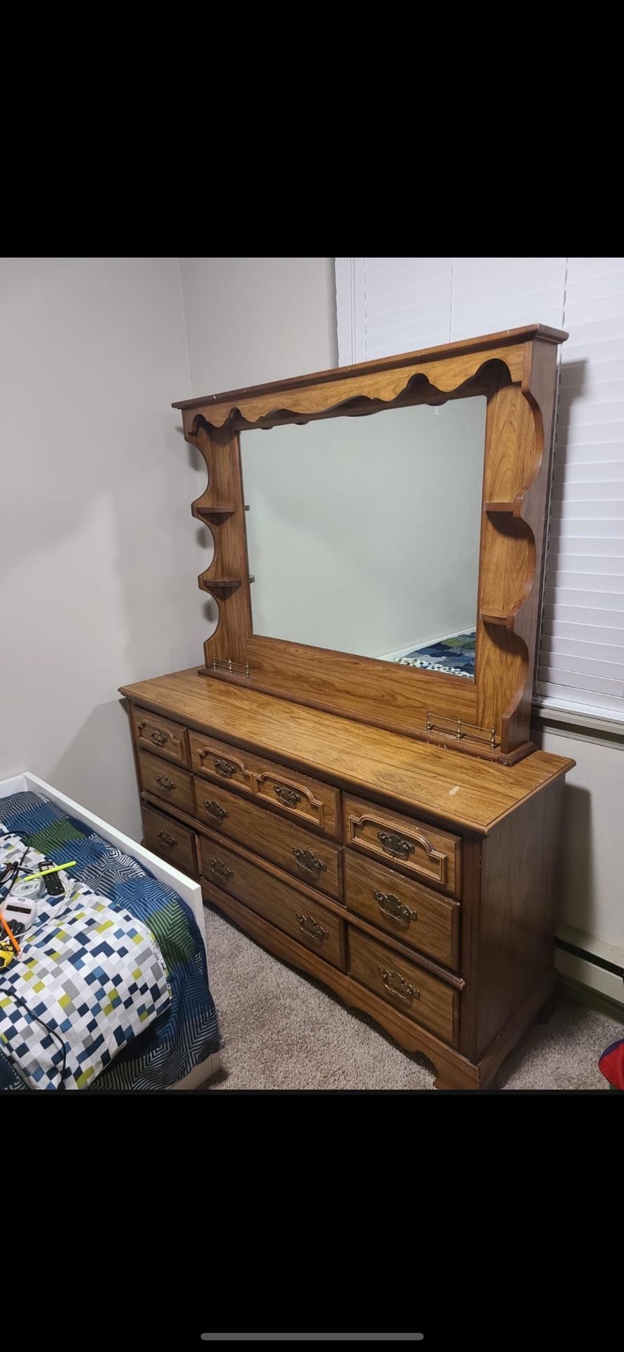 Wood Dresser With Mirror 
