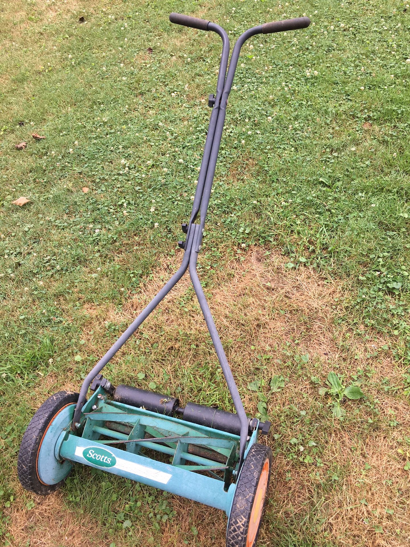 Reel type push mower. for Sale in Bridgeport, WV - OfferUp