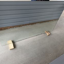 60” x 36” x 1/4” thick mirror.