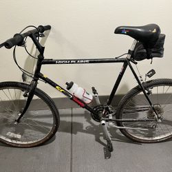 Schwinn High Plains Mountain Bike