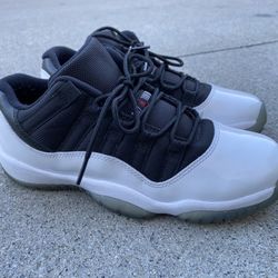 Nike Air Jordan 11 XI Retro Low Tuxedo Reverse Concord 2013 - Youth Size 6.5