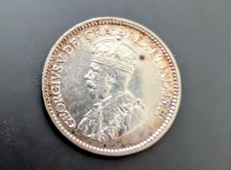 1912 UNC Canada Five Cent Coin
