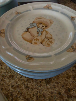 Bear Dishes $30 all set Victorville Ca