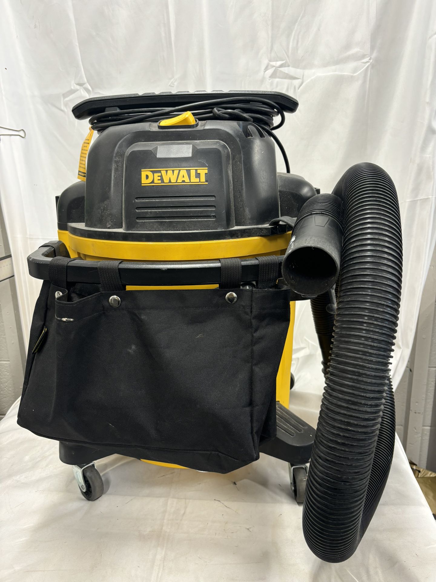 Dewalt DXV12P-QT Stealth Sonic 12 Gallon Wet/Dry 5.5 Hp Shop Vac