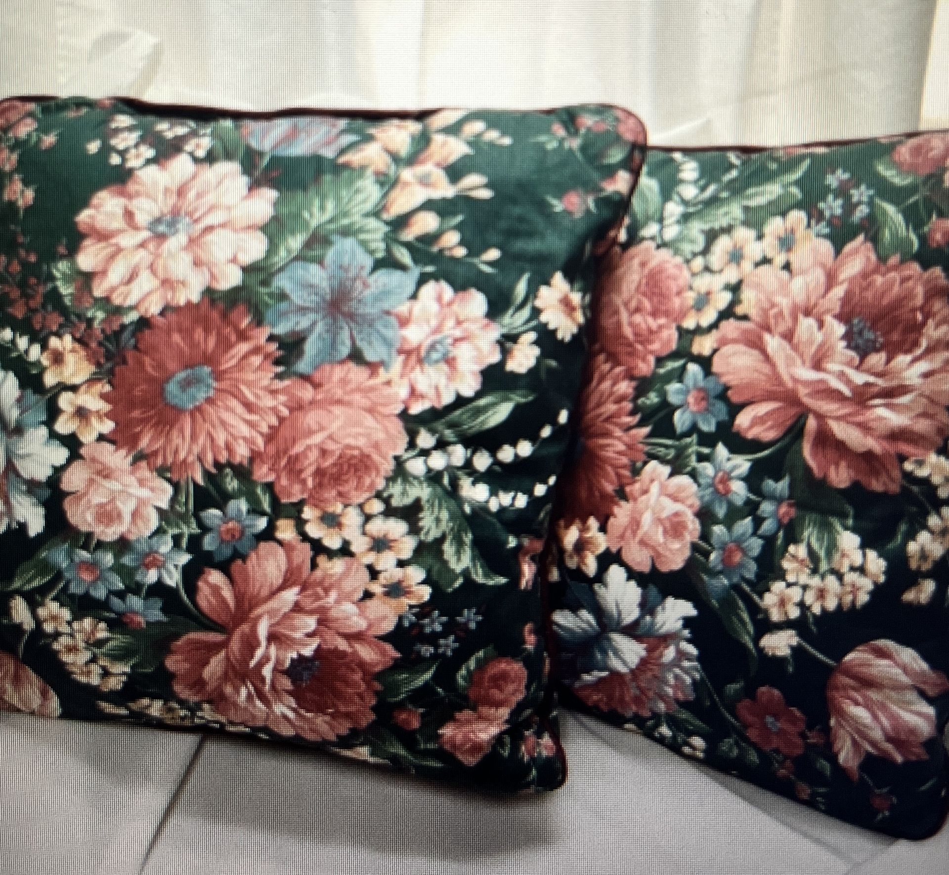 Croscill Grenada Queen Comforter Set