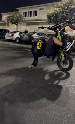 Hyper bee