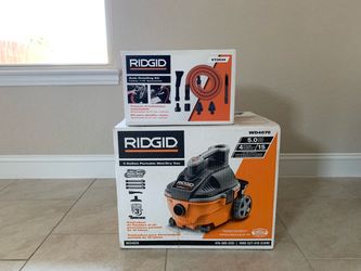 NEW IN BOX RIDGID 4 Gallon Portable Wet/Dry Vac + 7-Piece Auto Detailing Kit