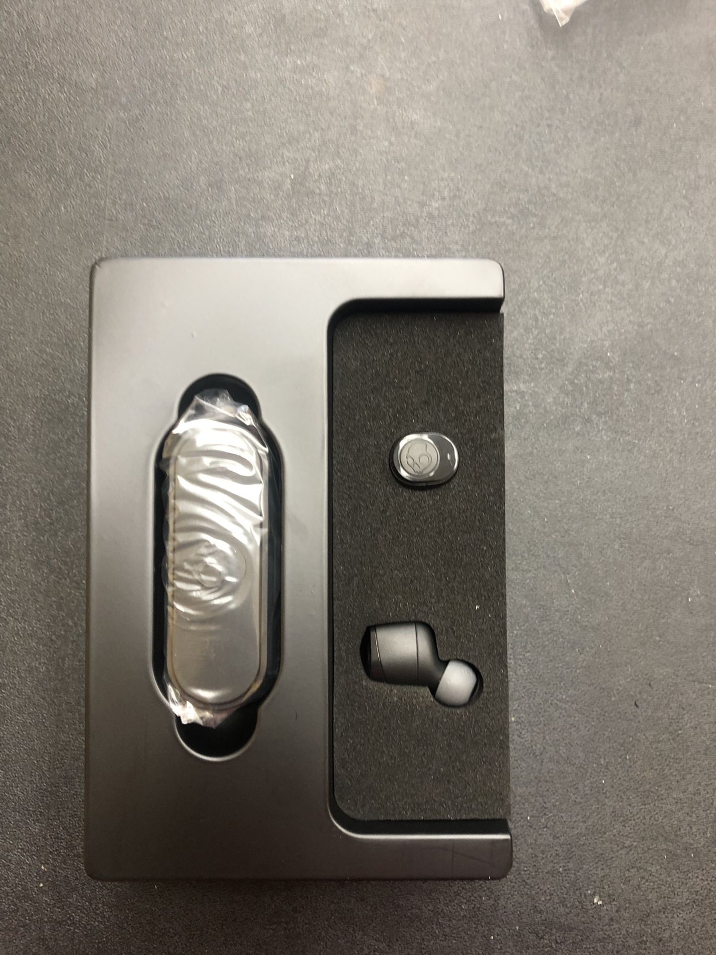 Skull candy Jib S2JTW TRUE WIRELESS IN EAR for Sale in Oakland Park