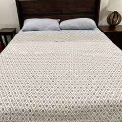 Living spaces wood queen bed and bed side table with mattress 