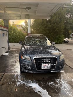 2009 AUDI Q5