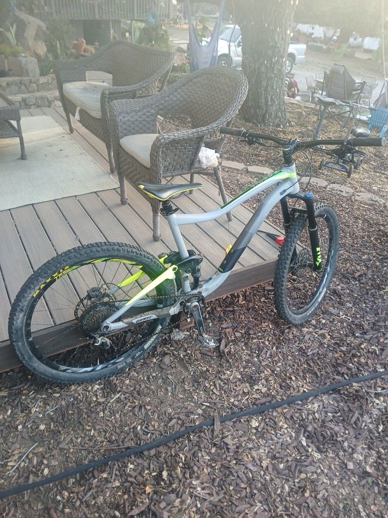 2018 Giant Trance XL