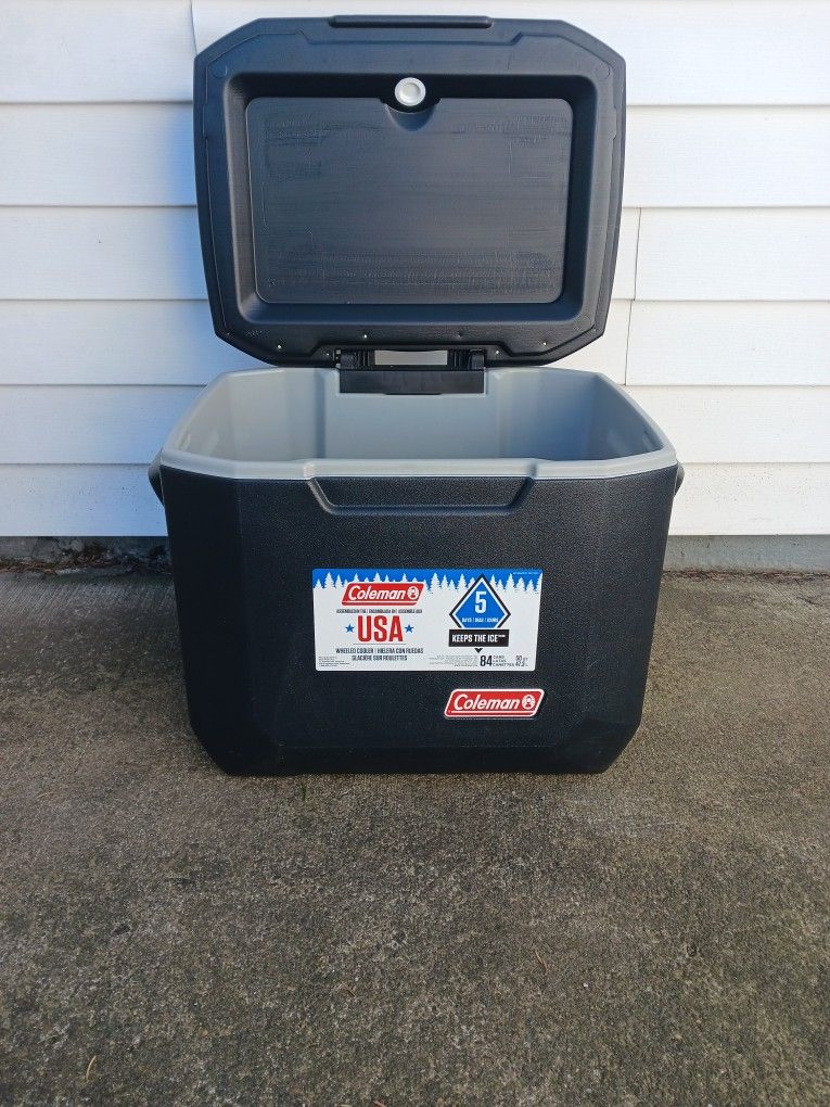 Coleman Wheeled Cooler  84 Cans 50 QT. NEW