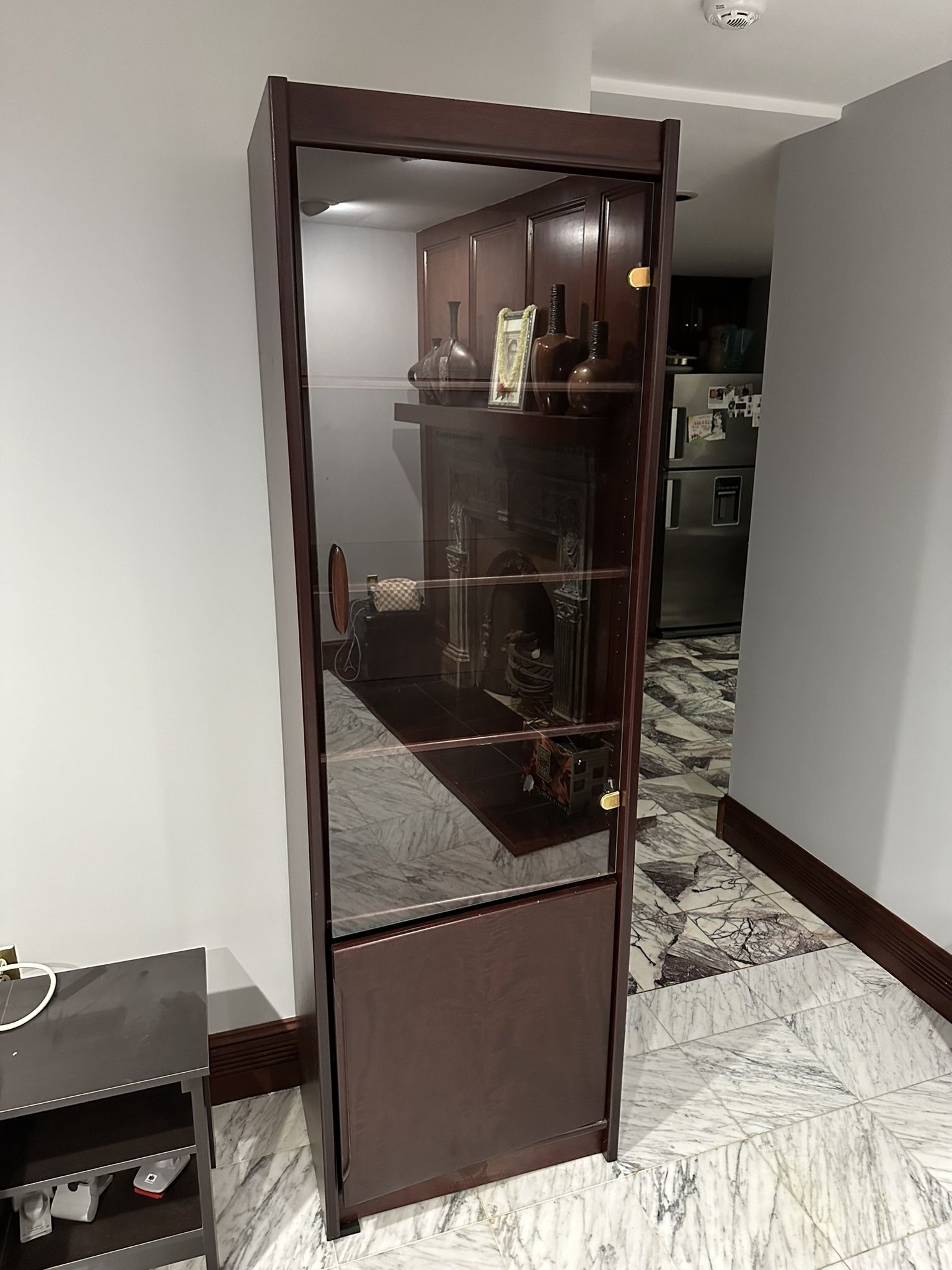Showcase Cabinet