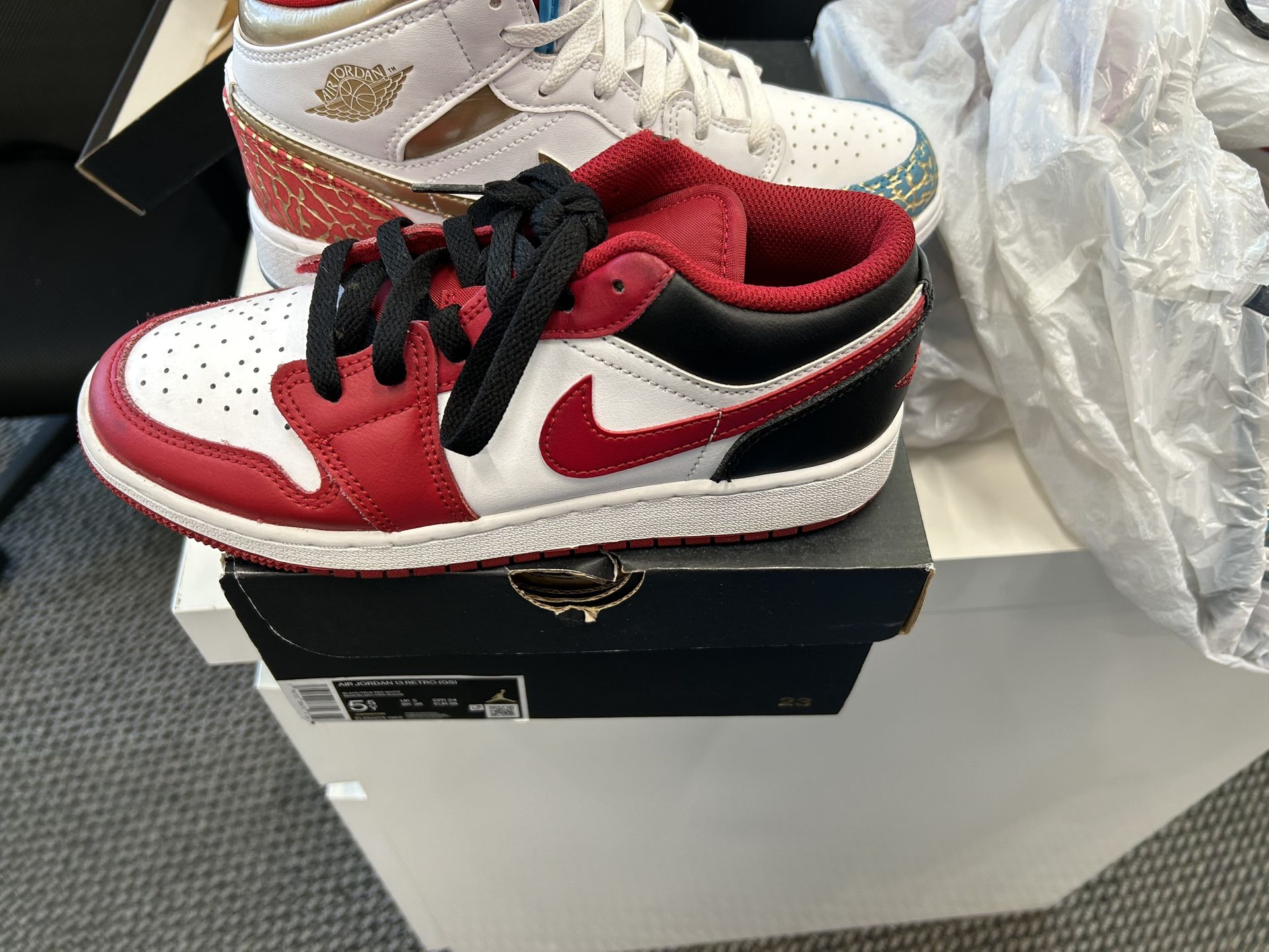 Nike - Multi family Yard sale