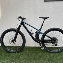 Trek Fuel EX 7 NX (2021) – Large, Excellent Condition - Includes Extras!