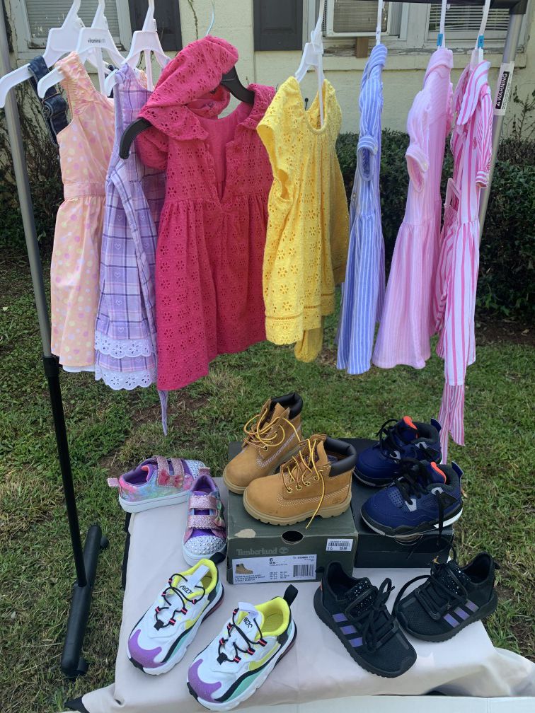 Gently Used Girl's Clothing & Shoes