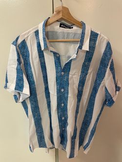 Short sleeve blue white striped button down (size XL)