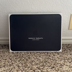 MacBook Air Leather sleeve