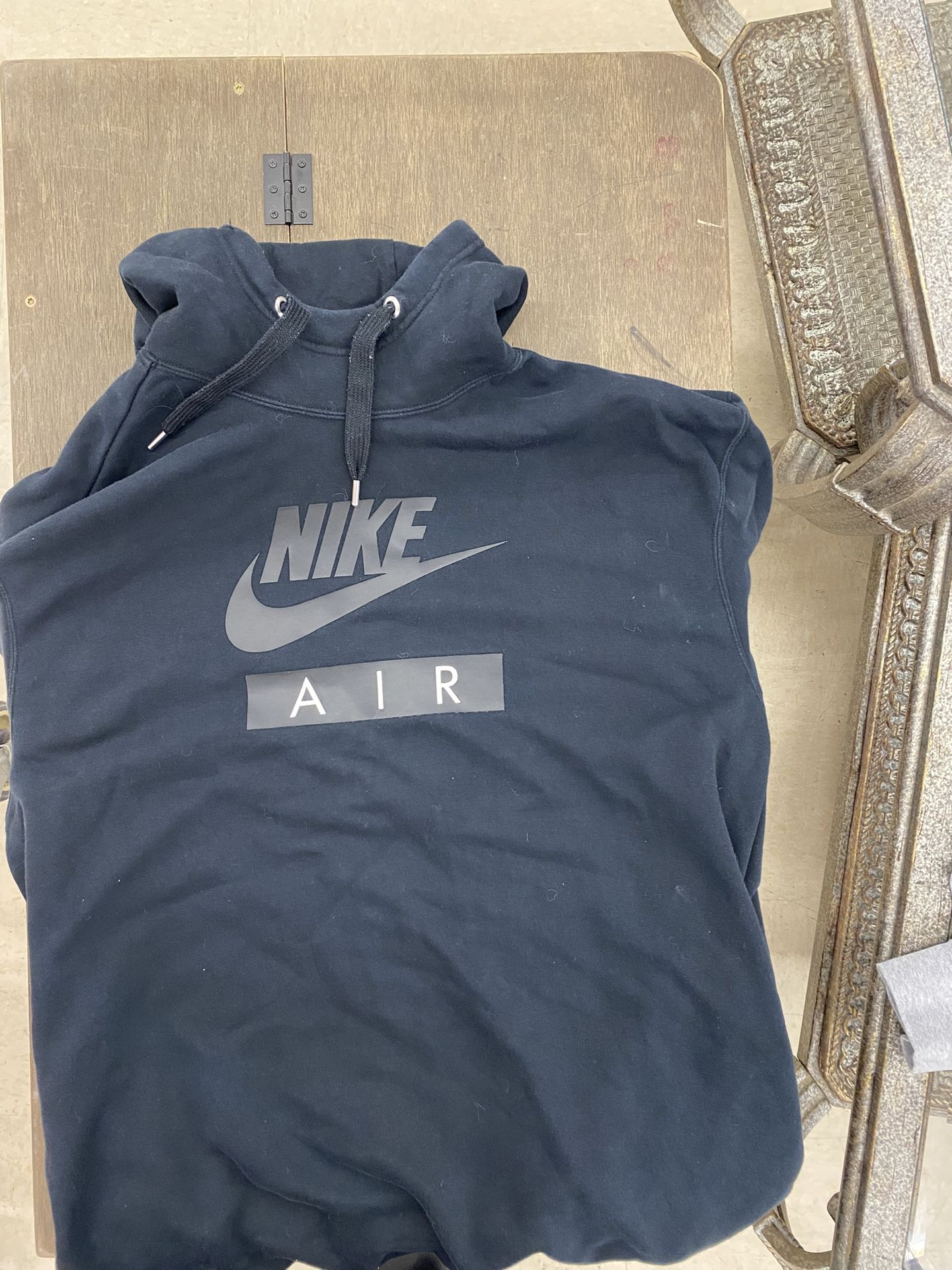 Nike black sweatshirt M