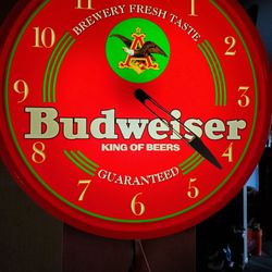 BUDWEISER  ELECTRIC CLOCK